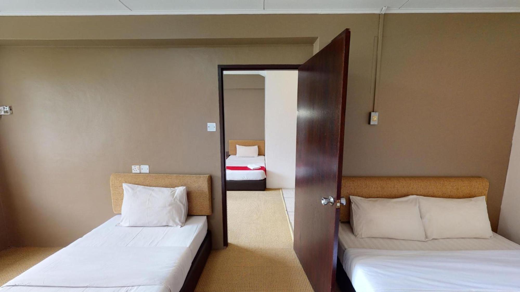 Super Oyo 979 Hua Kuok Hotel Kuching