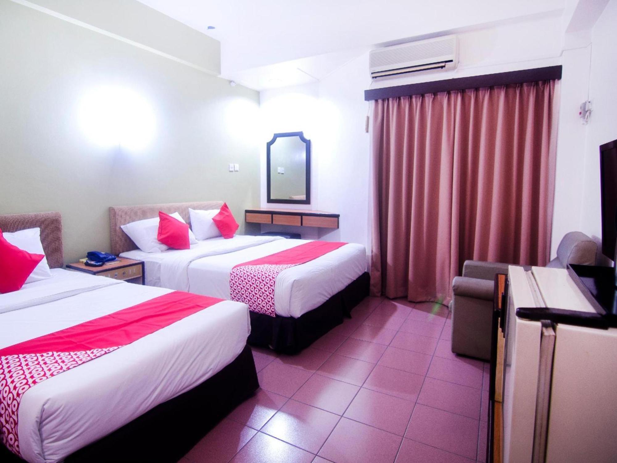 Hotel Super Oyo 979 Hua Kuok 2*