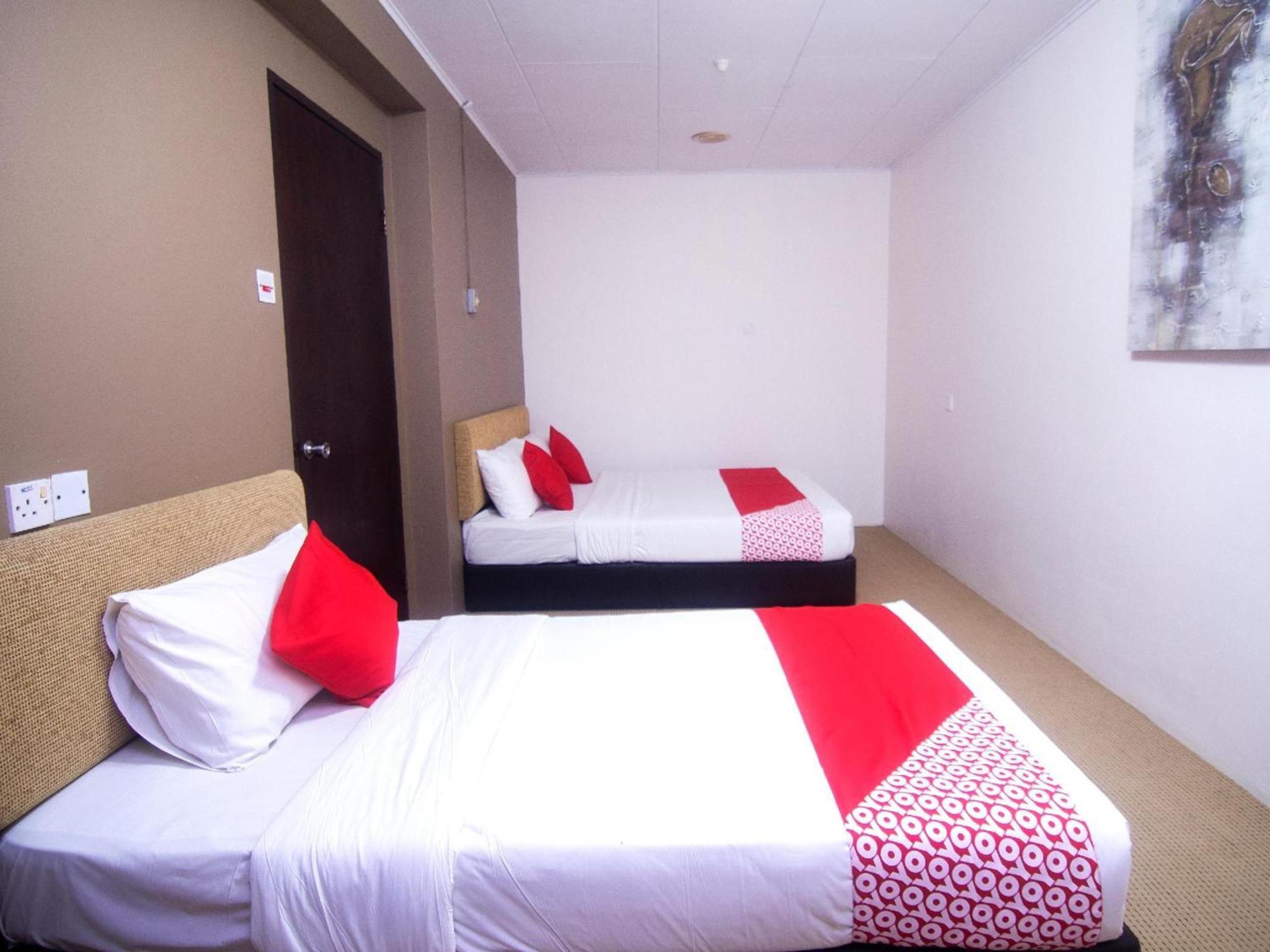 Super Oyo 979 Hua Kuok Hotel Kuching