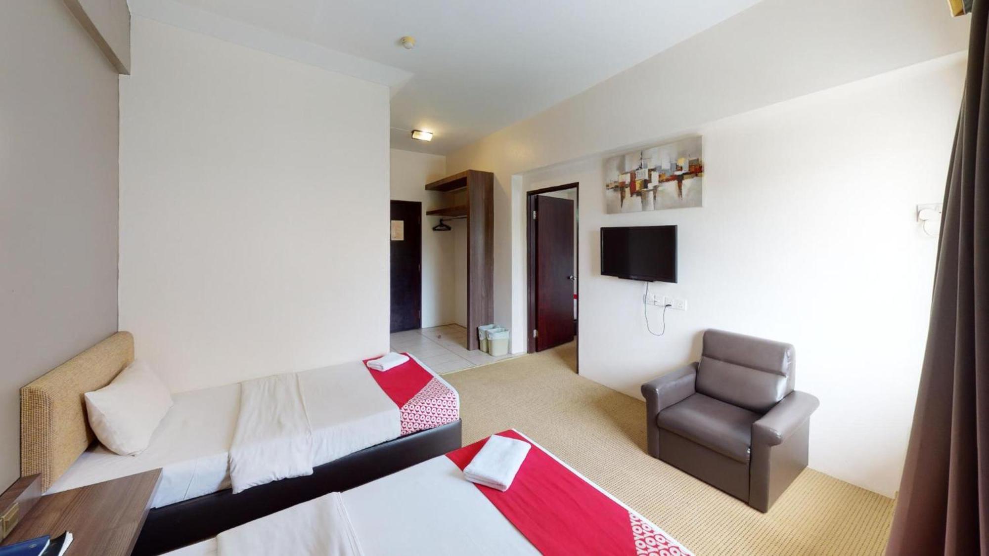 Hotel Super Oyo 979 Hua Kuok 2*