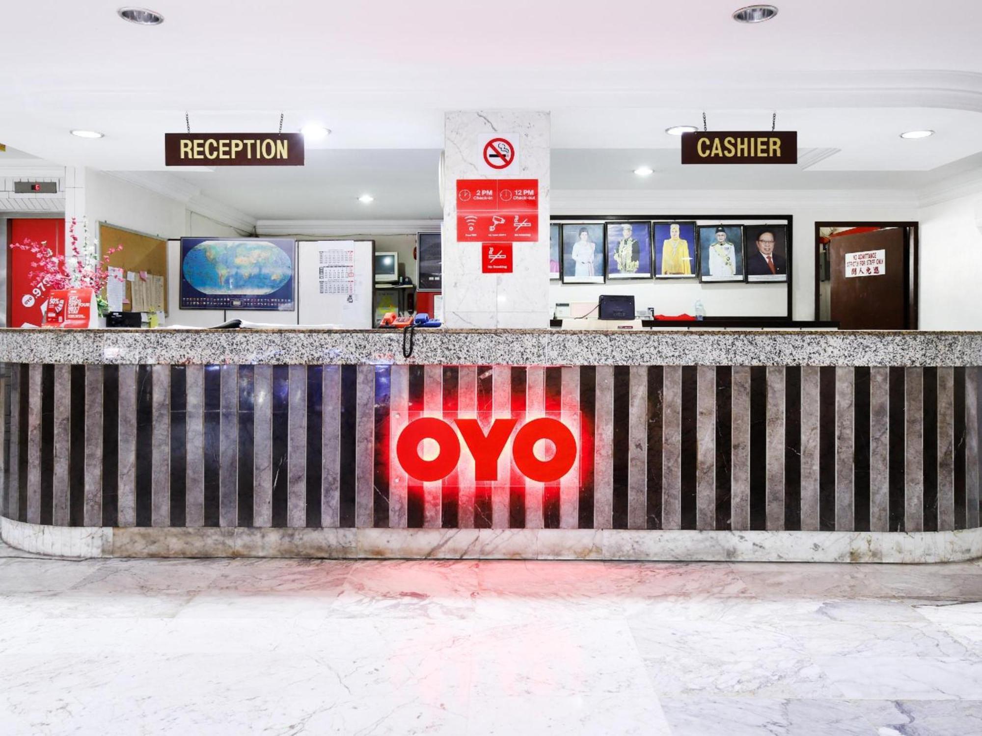 Super Oyo 979 Hua Kuok Hotel