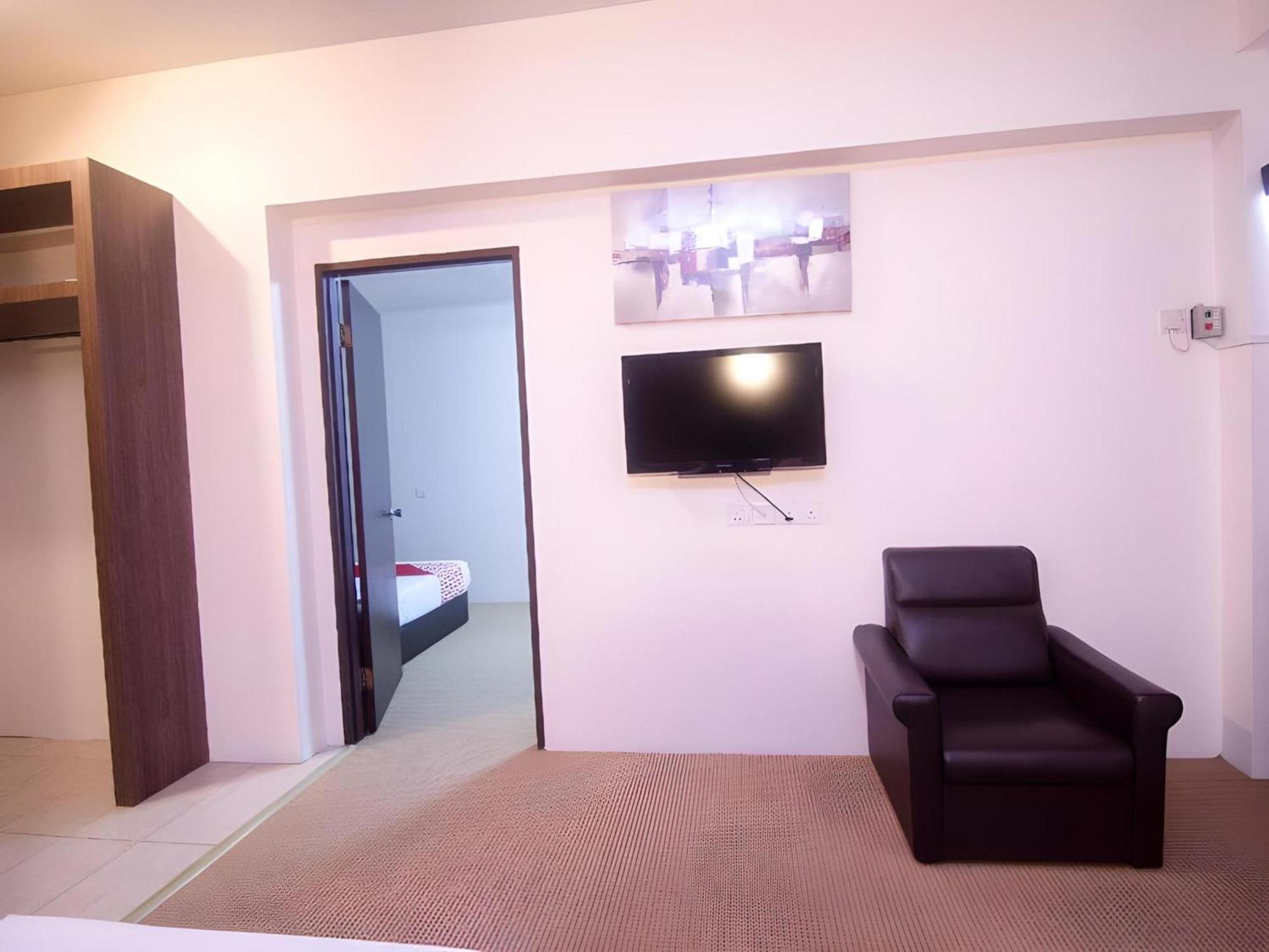 Hotel Oyo 979 Hua Kuok Kuching
