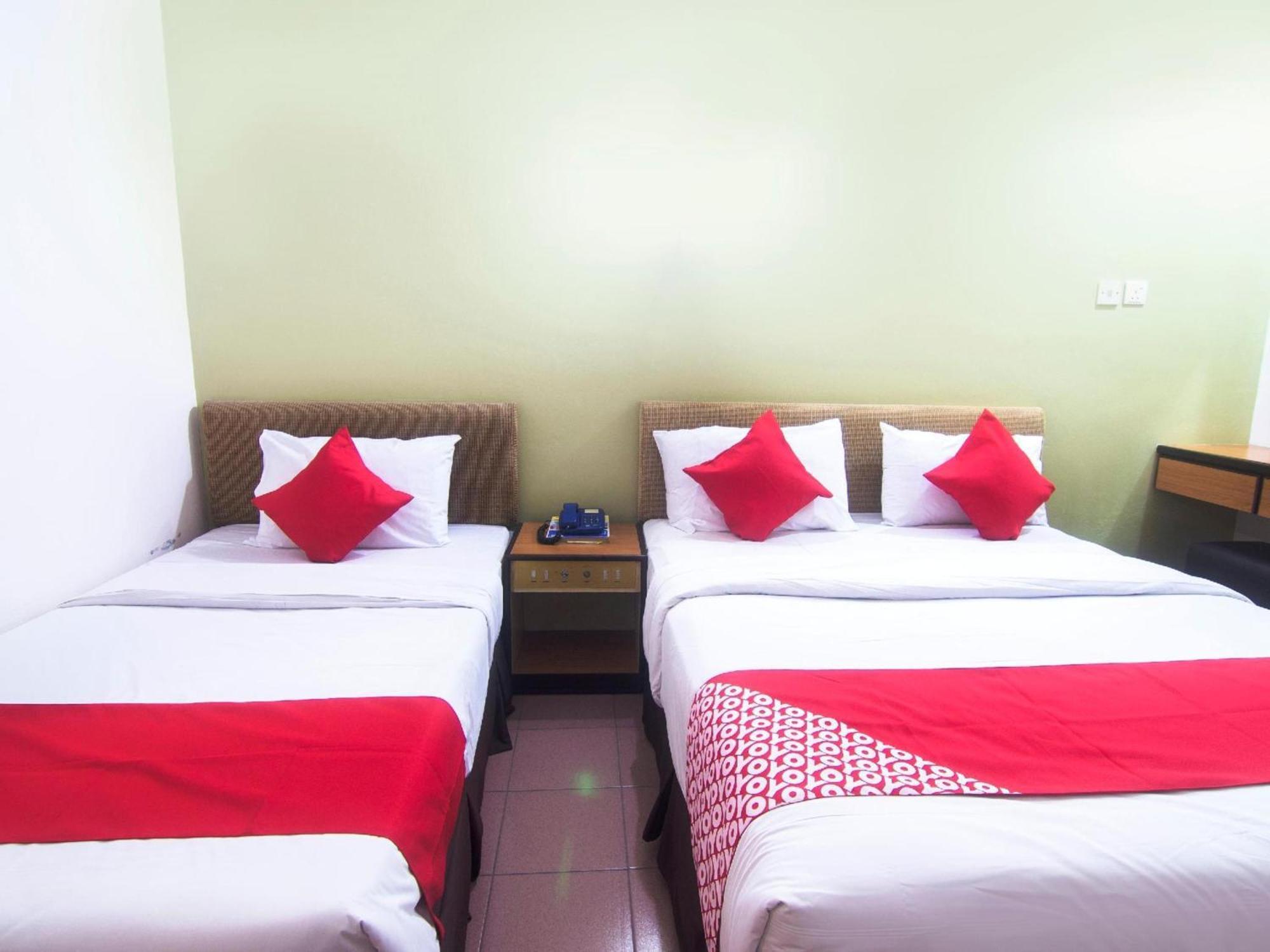 Oyo 979 Hua Kuok Hotel Kuching