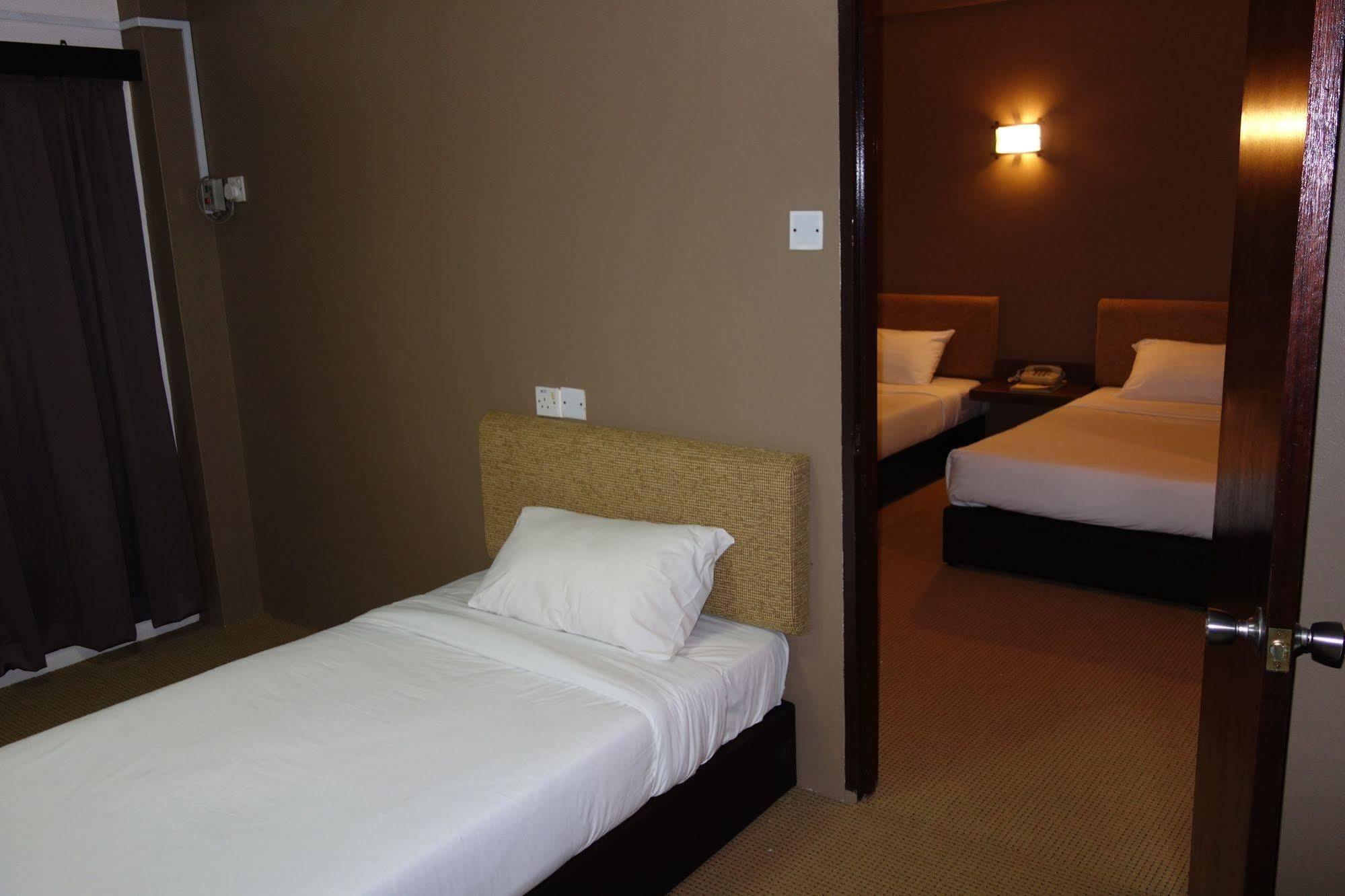 Hotel Oyo 979 Hua Kuok